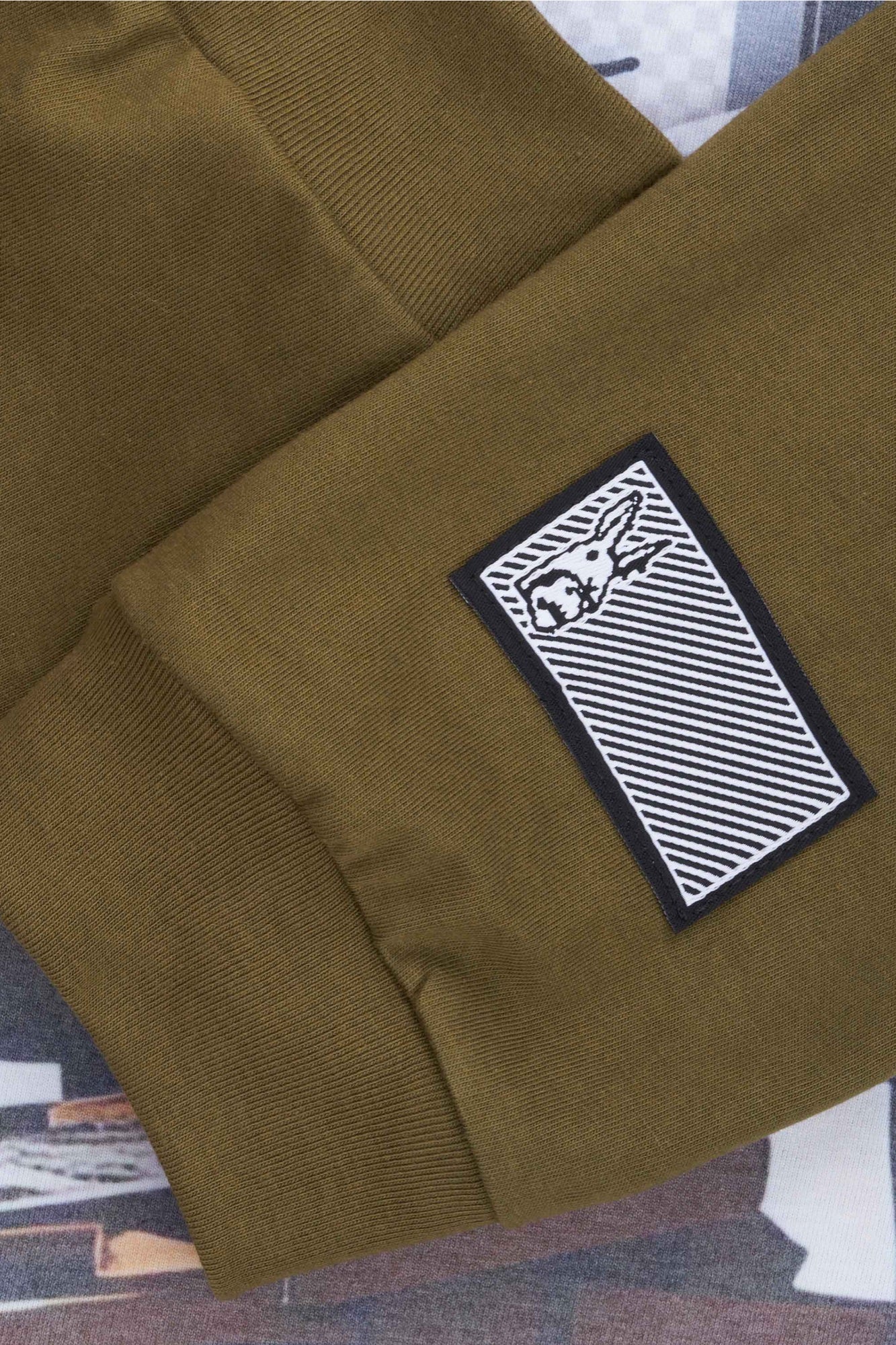 LCS.MP4 — LS Olive — 3